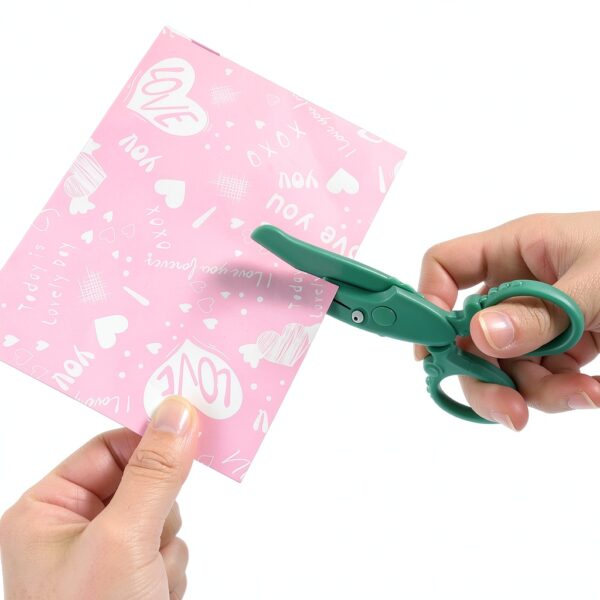 ASTARON Safety Scissors Crocodile Design Plastic Blades Kids-3